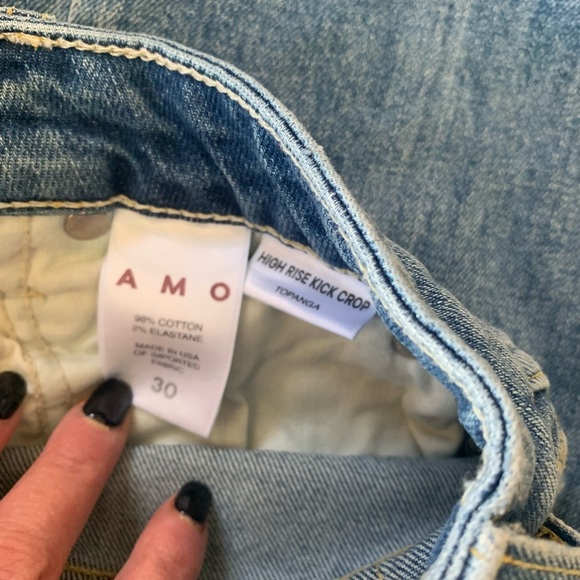 AMO High Rise Kick Crop - Picture 5 of 6